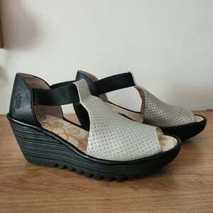 Wedge Sandals Size 38 Euro (equivalent to 7.5 US)